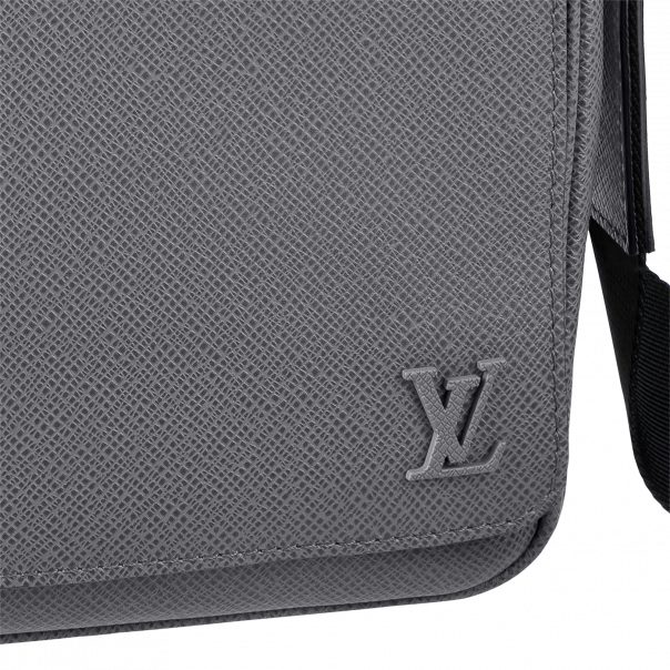 Louis Vuitton 1995 pre-owned monogram Pochette Secret shoulder bag